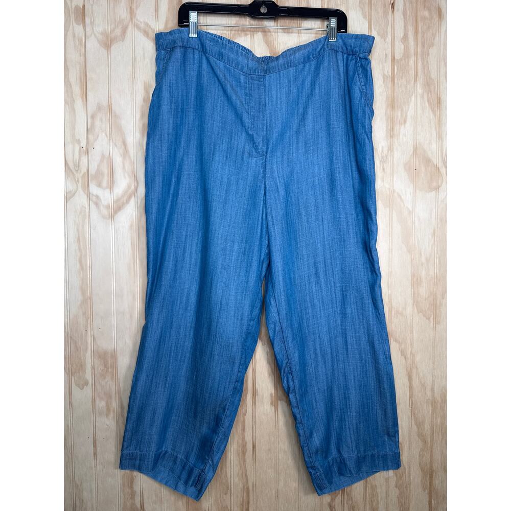 Chico's Chambray Pull-On Crop Pants XLStretch Waist Front Pockets Flowing